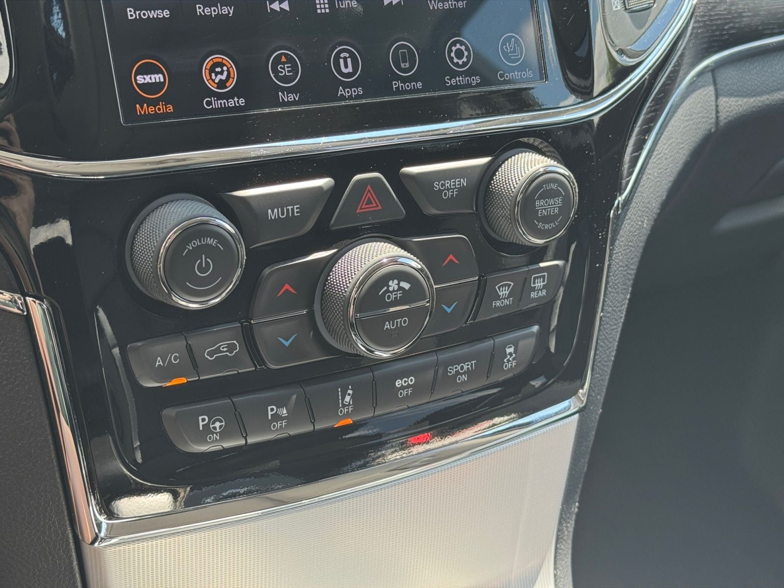 2020 Jeep Grand Cherokee Summit