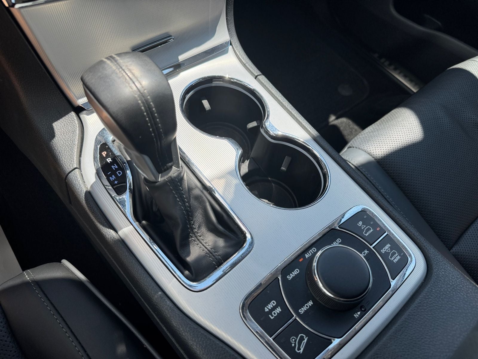 2020 Jeep Grand Cherokee Summit