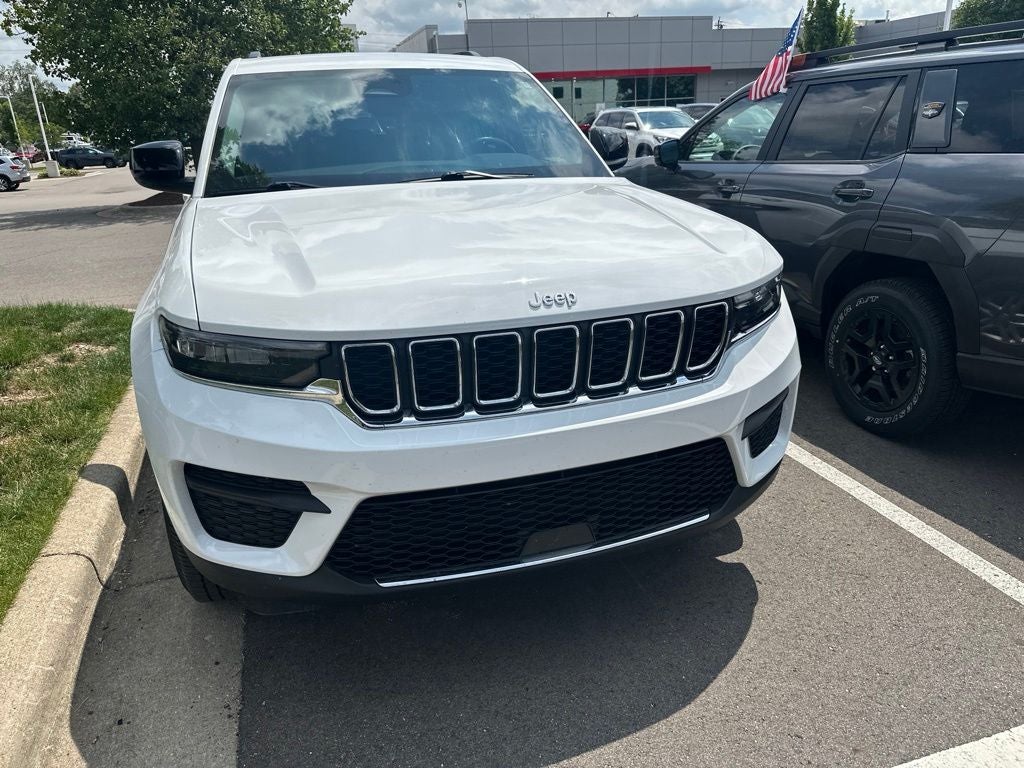 2022 Jeep Grand Cherokee Laredo