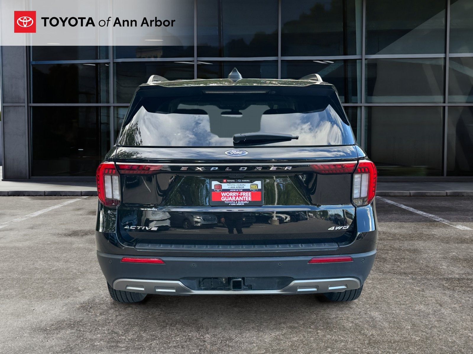 2025 Ford Explorer Active