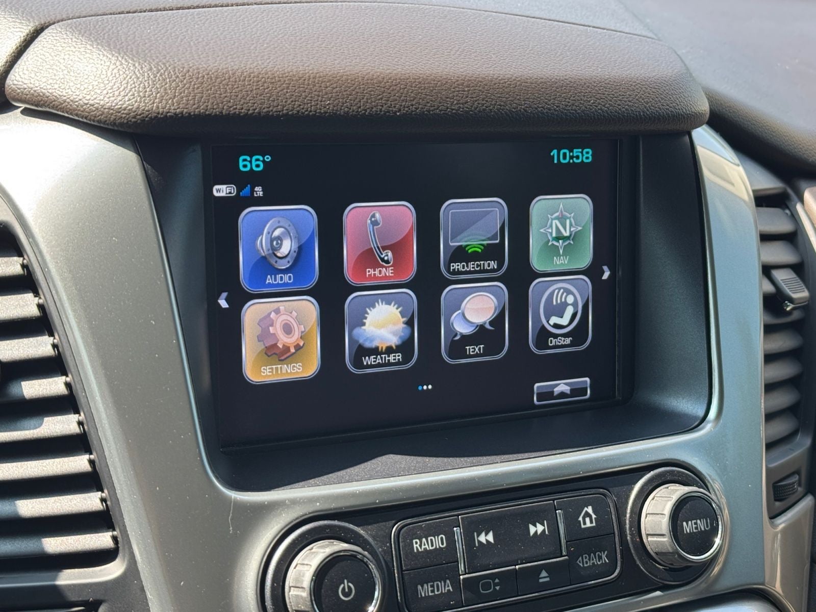 2020 Chevrolet Suburban LT