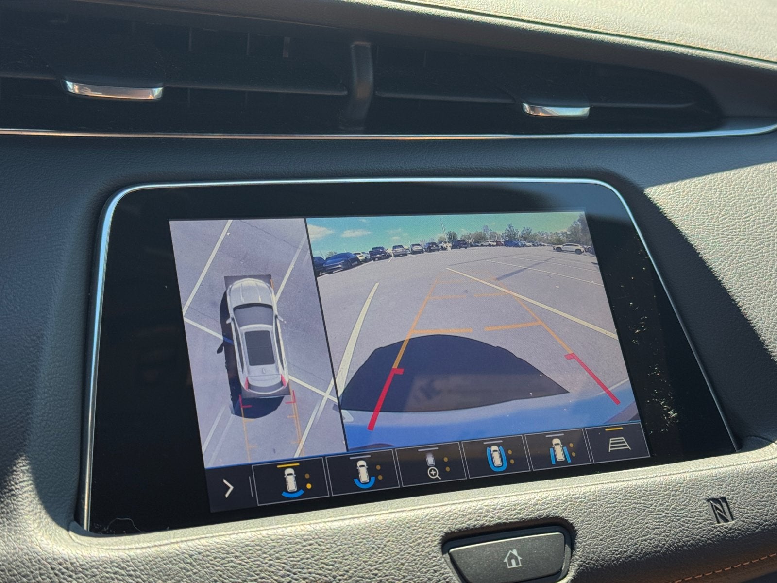 2019 Cadillac XT4 Premium Luxury