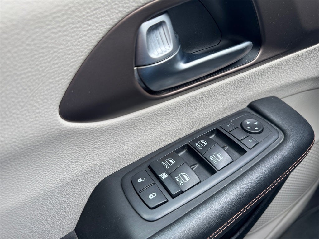 2019 Chrysler Pacifica Touring L Plus