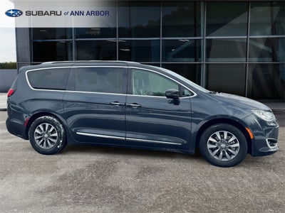 2019 Chrysler Pacifica Touring L Plus