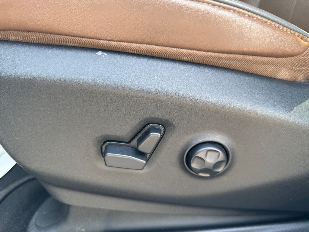 2021 Chrysler Pacifica Limited *LIFETIME POWERTRAIN*