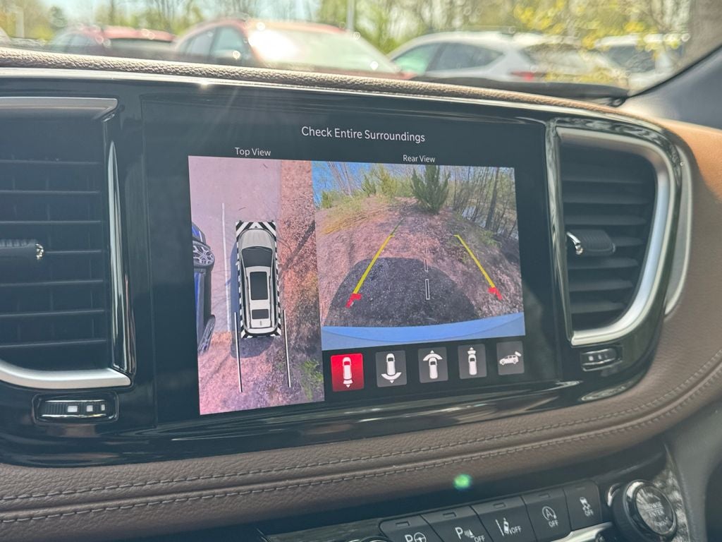 2021 Chrysler Pacifica Limited *LIFETIME POWERTRAIN*