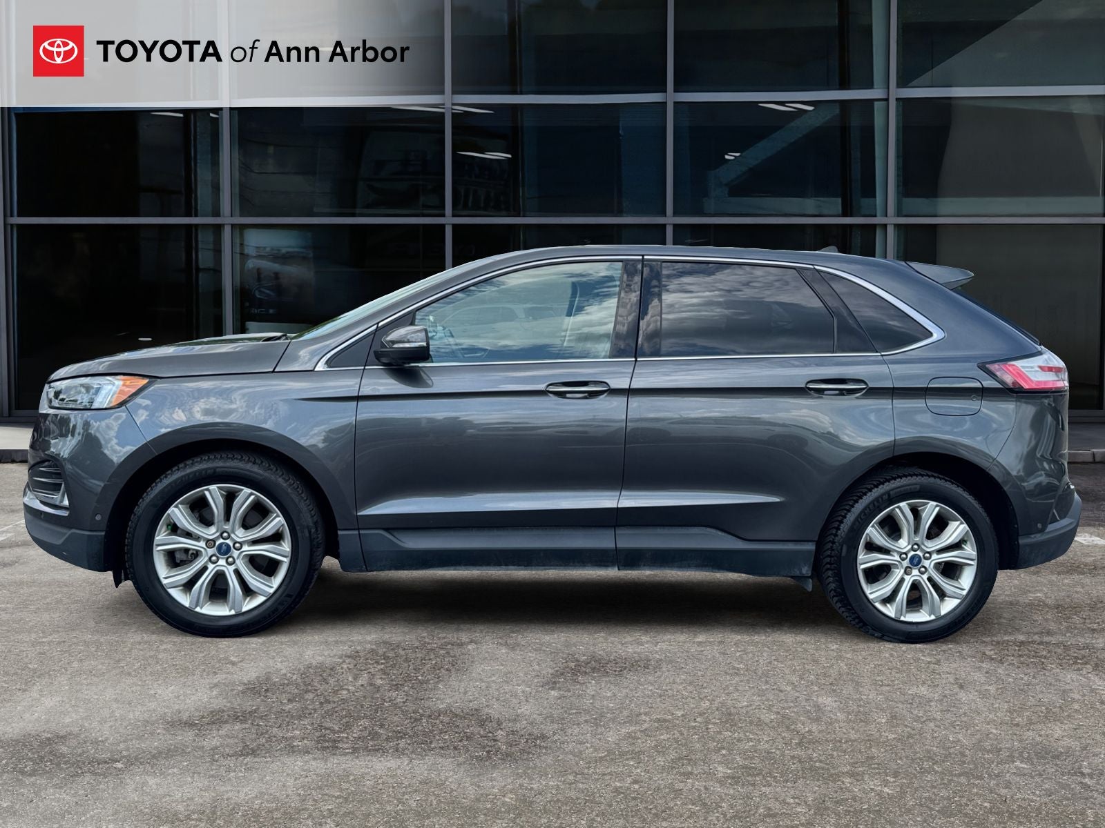 2020 Ford Edge Titanium