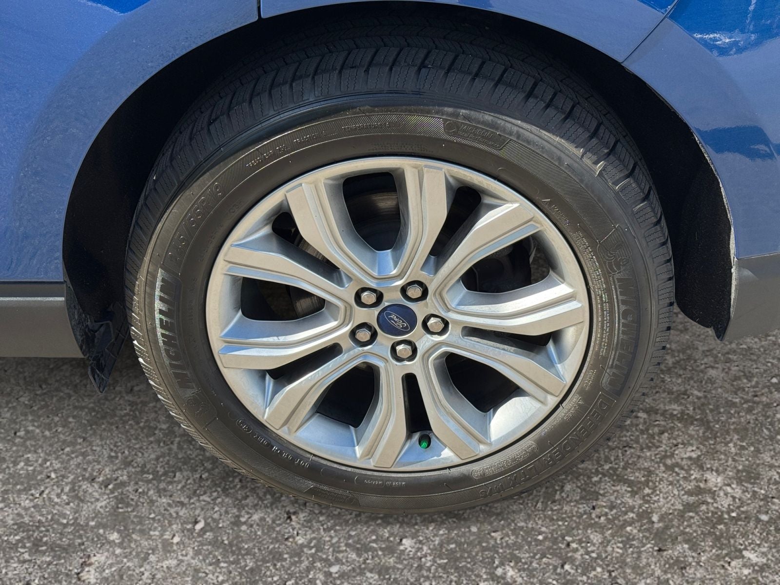 2020 Ford Edge Titanium