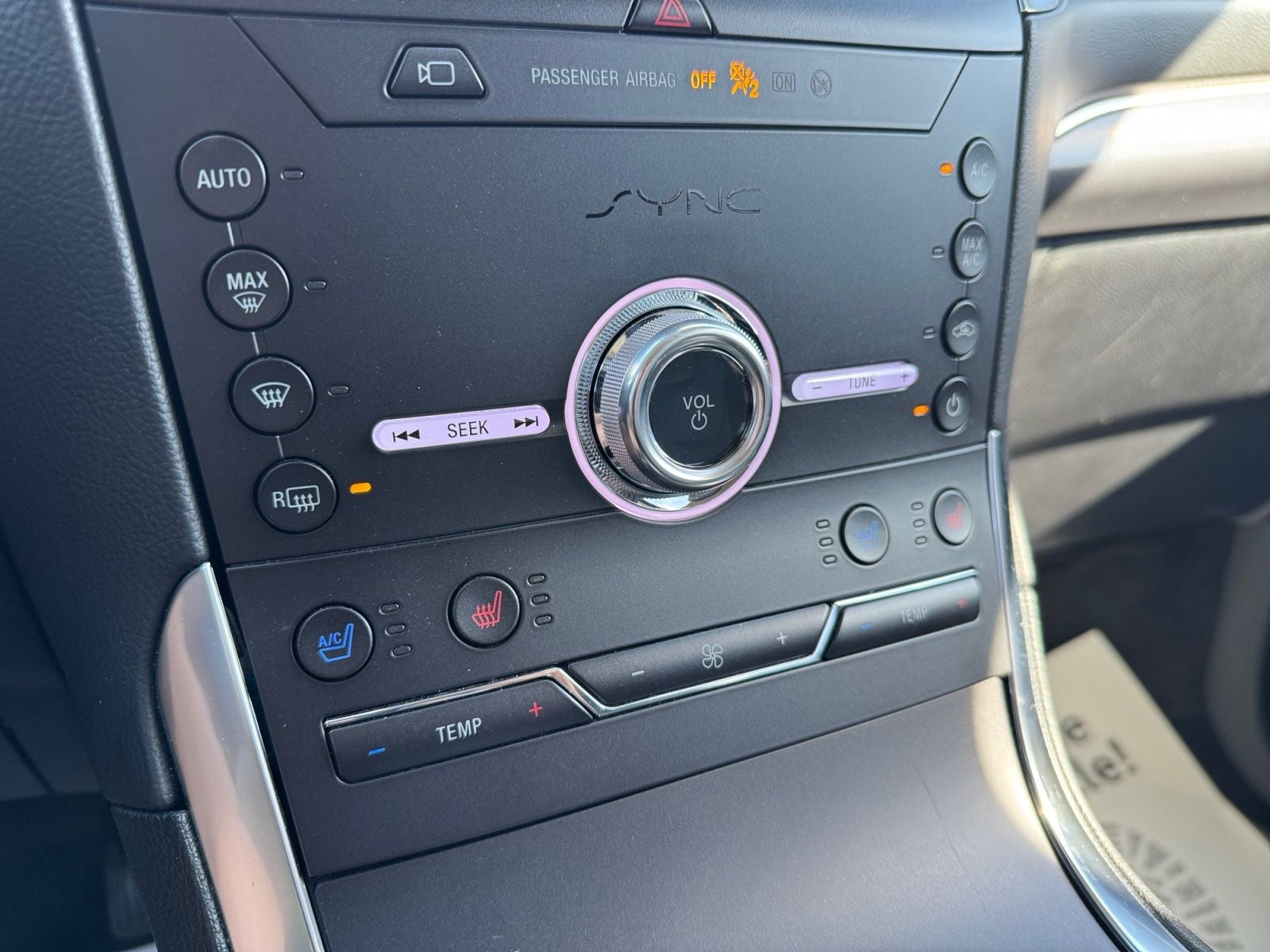 2020 Ford Edge Titanium