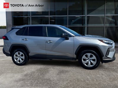 2025 Toyota RAV4 LE