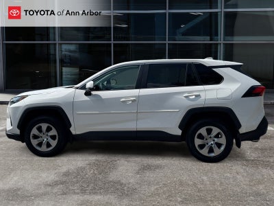 2023 Toyota RAV4 LE