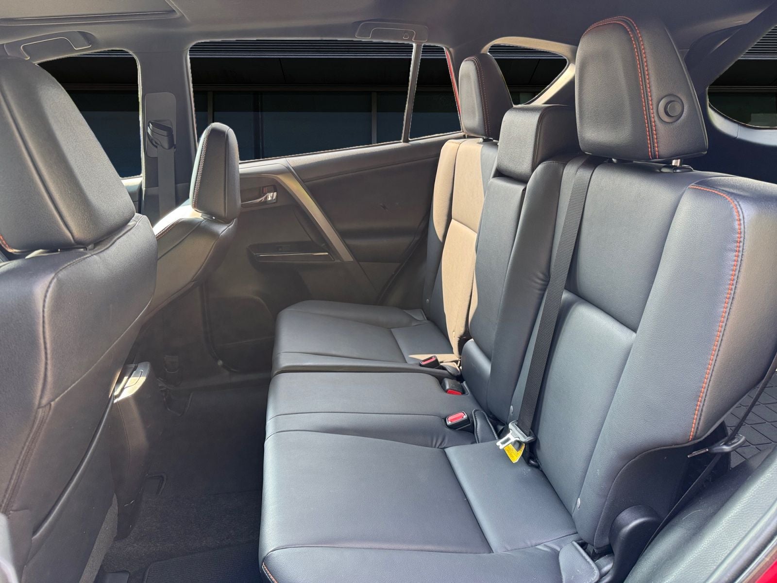 2016 Toyota RAV4 SE