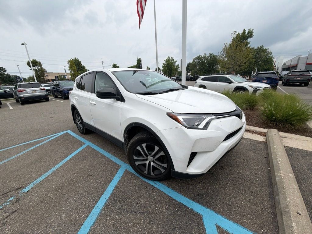 2018 Toyota RAV4 LE