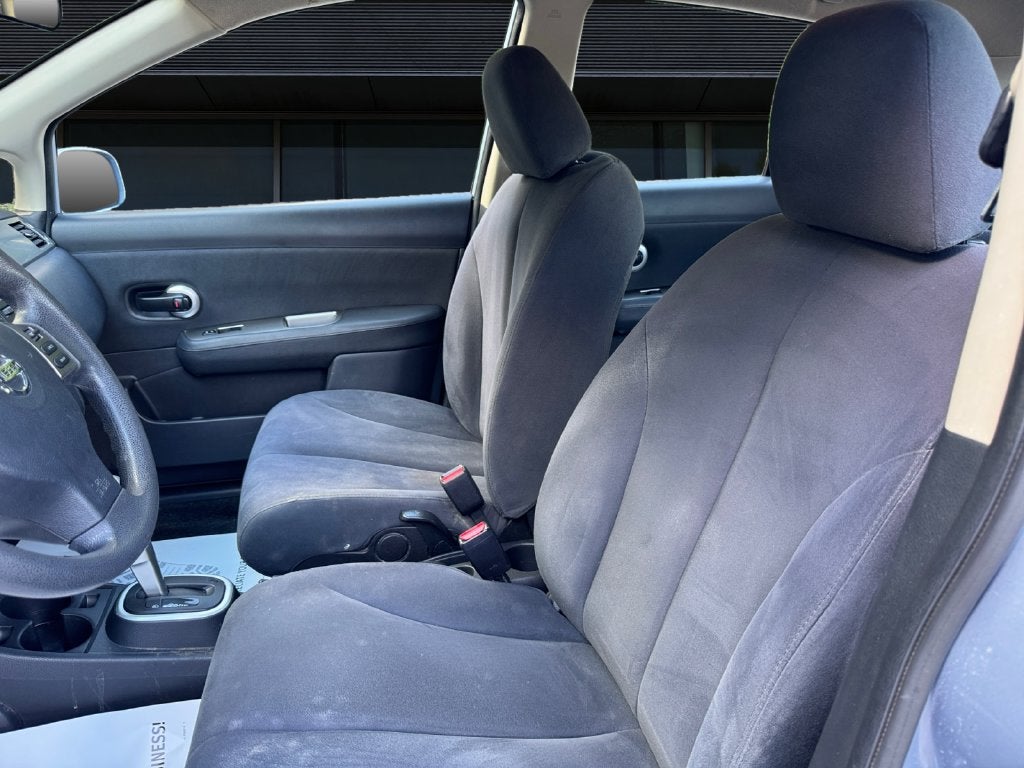 2009 Nissan Versa 1.8 S