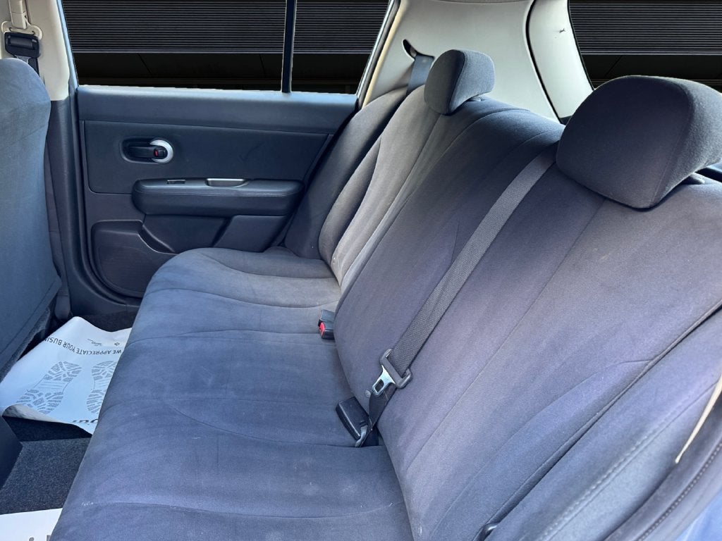 2009 Nissan Versa 1.8 S