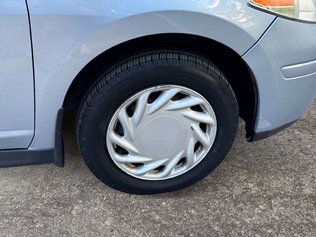 2009 Nissan Versa 1.8 S