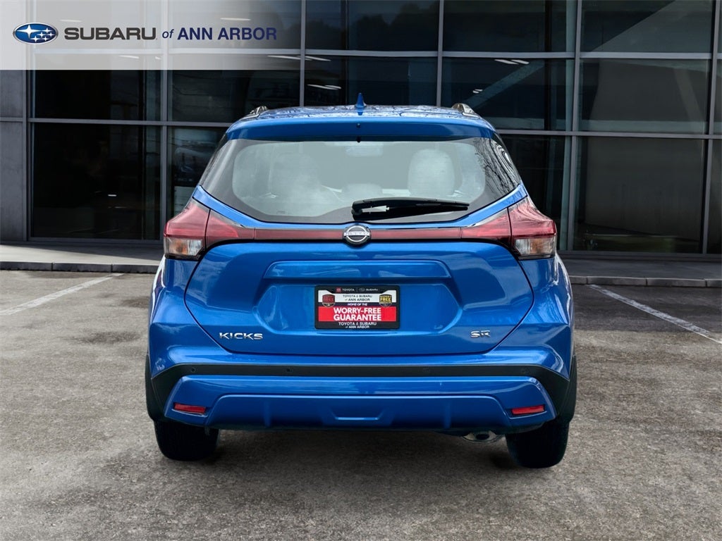 2024 Nissan Kicks SR