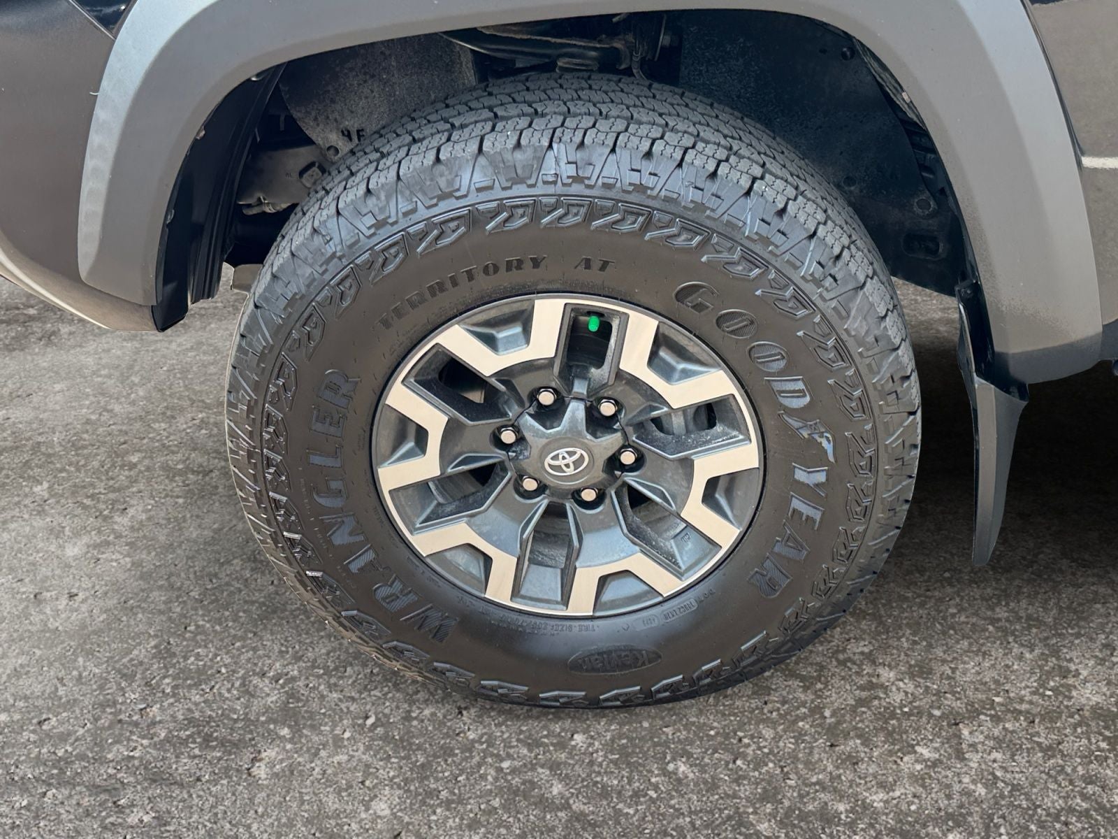 2022 Toyota Tacoma TRD Off-Road V6