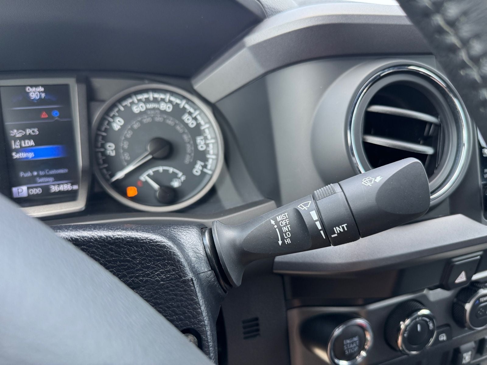 2022 Toyota Tacoma TRD Off-Road V6