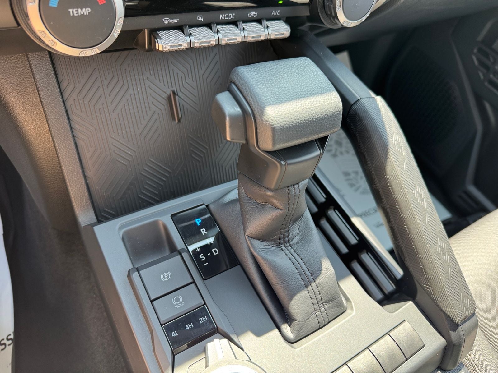 2025 Toyota Tacoma SR