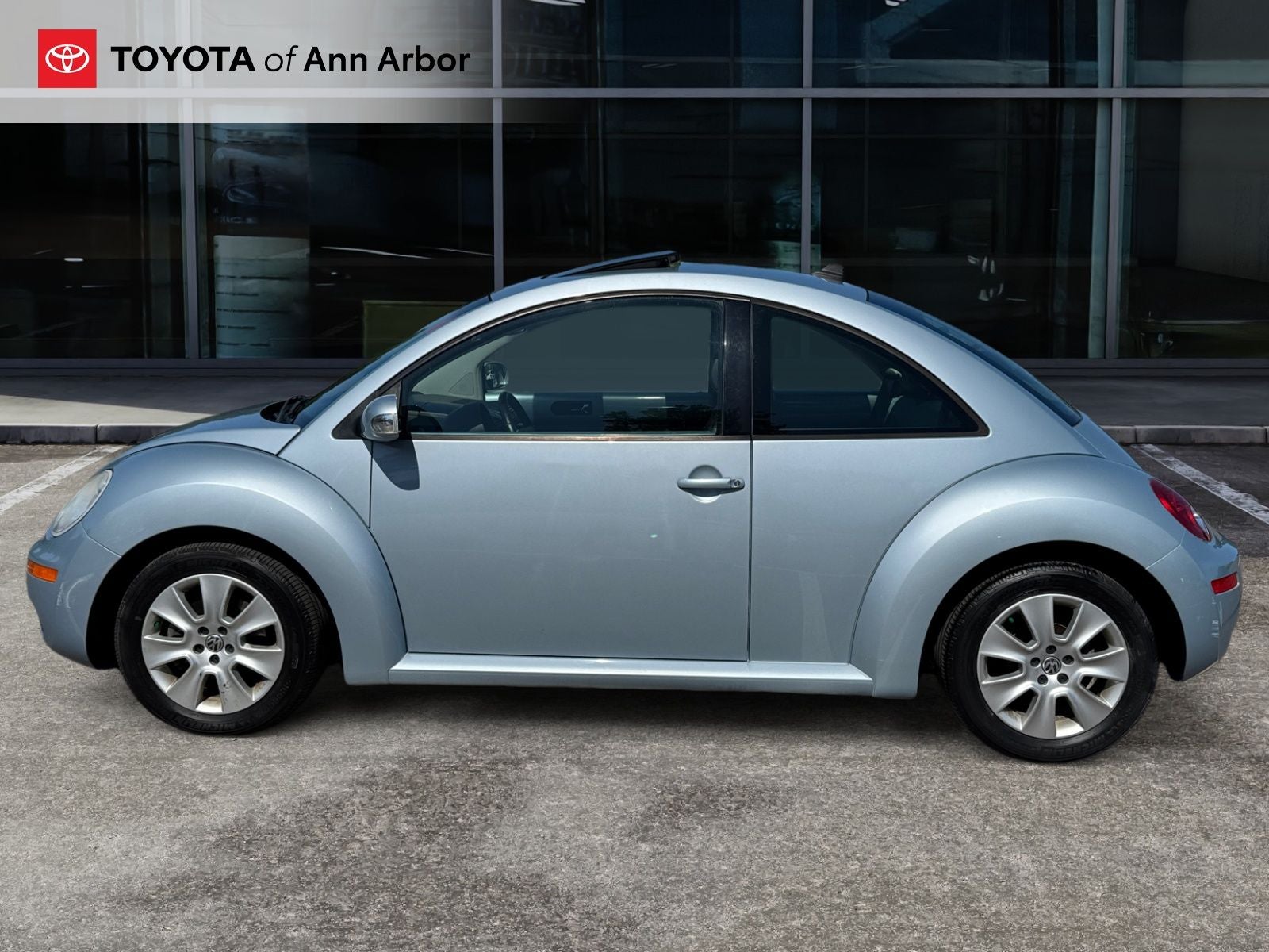 2009 Volkswagen Beetle 2.5L Black Tie Edition