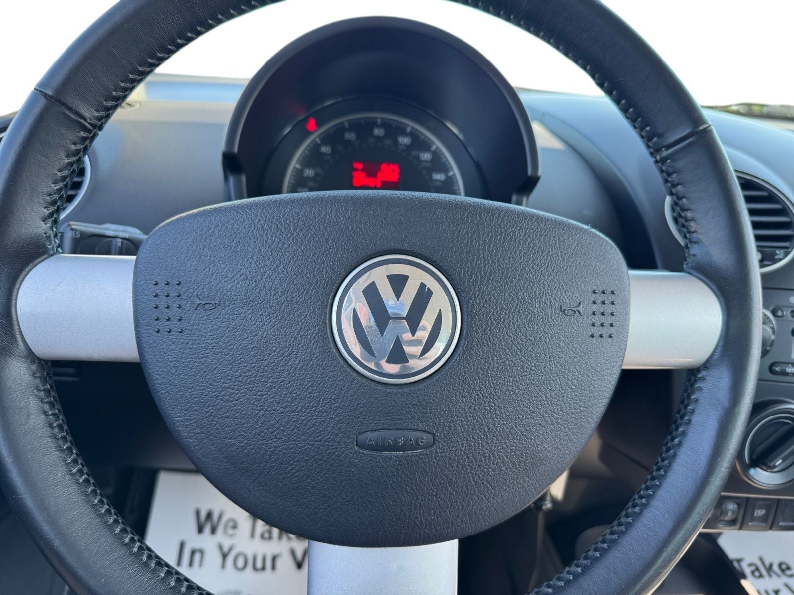 2009 Volkswagen Beetle 2.5L Black Tie Edition