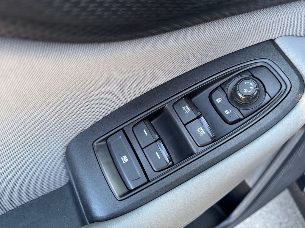 2020 Subaru Legacy Base *LIFETIME POWERTRAIN*