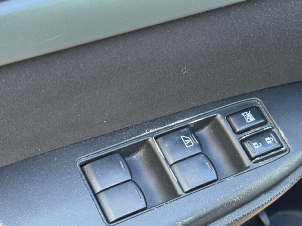 2010 Subaru Outback 2.5i