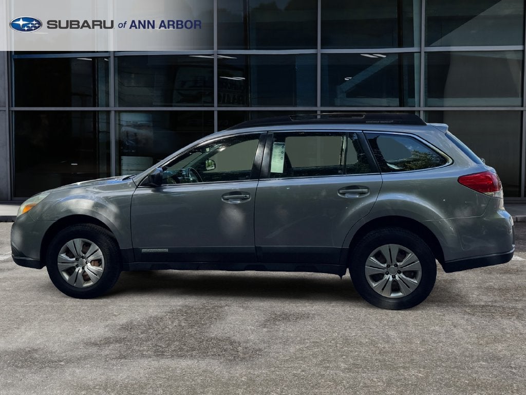 2010 Subaru Outback 2.5i