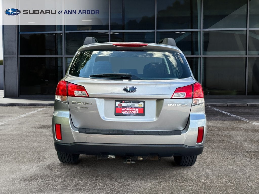 2010 Subaru Outback 2.5i