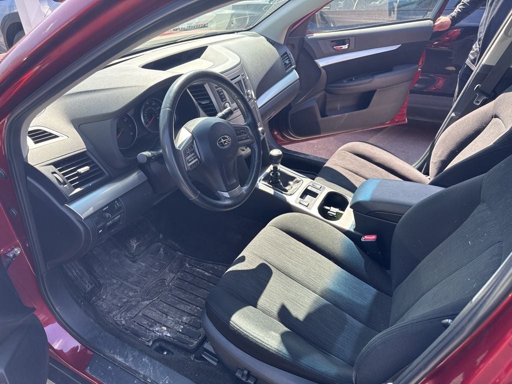 2014 Subaru Outback 2.5i Premium *MANUAL*