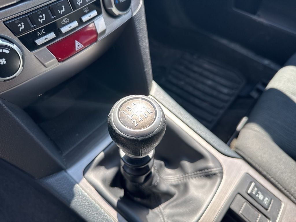 2014 Subaru Outback 2.5i Premium *MANUAL*