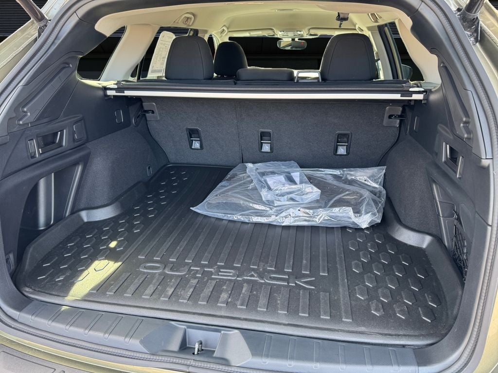 2025 Subaru Outback Premium *LIFETIME POWERTRAIN*