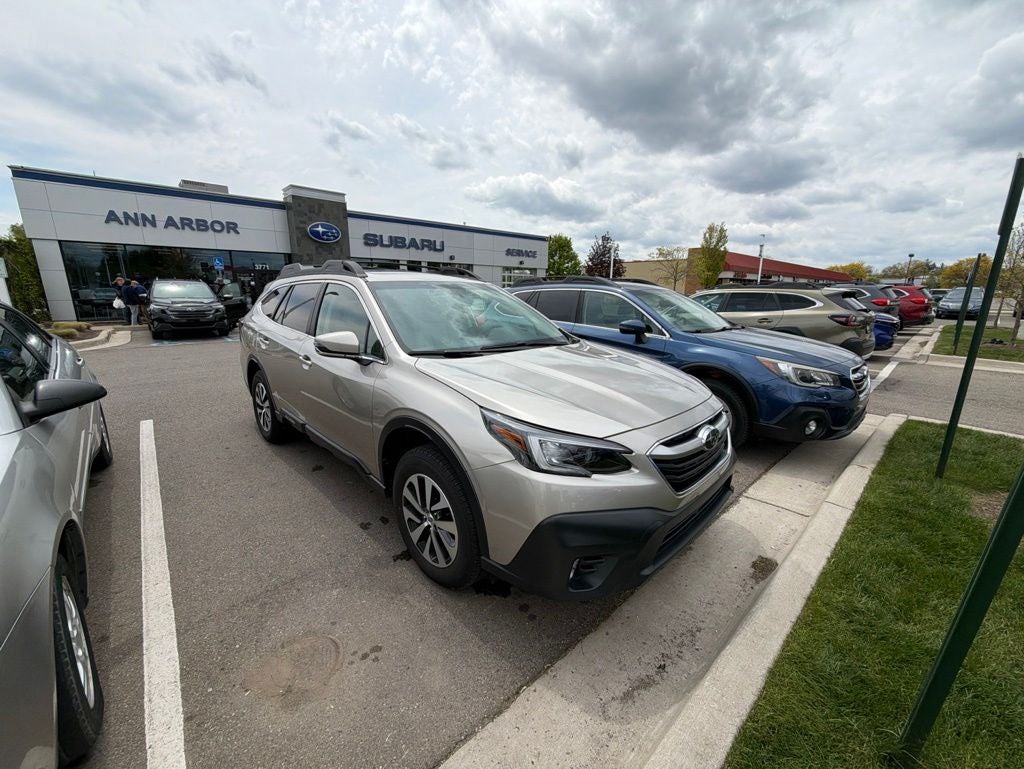 2020 Subaru Outback Premium *LIFETIME POWERTRAIN*
