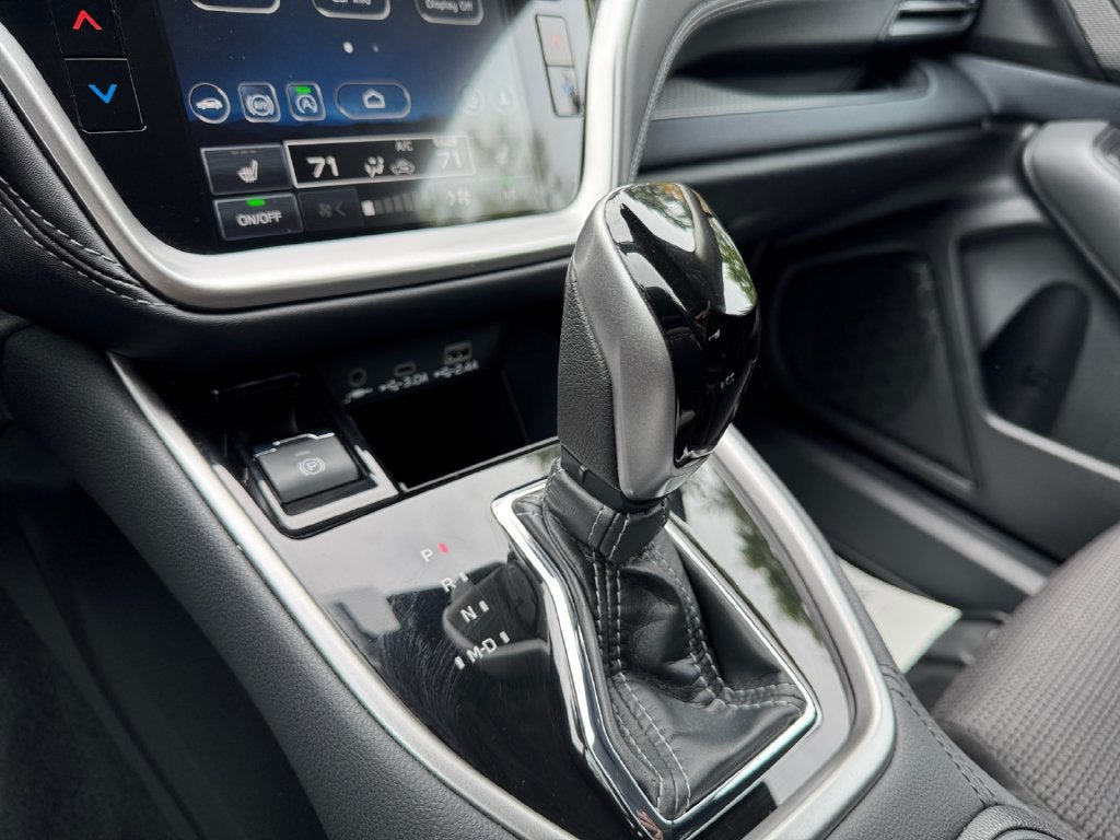 2024 Subaru Outback Premium **LIFETIME POWERTRAIN**