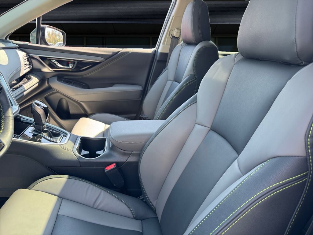 2025 Subaru Outback Onyx Edition *LIFETIME POWERTRAIN*