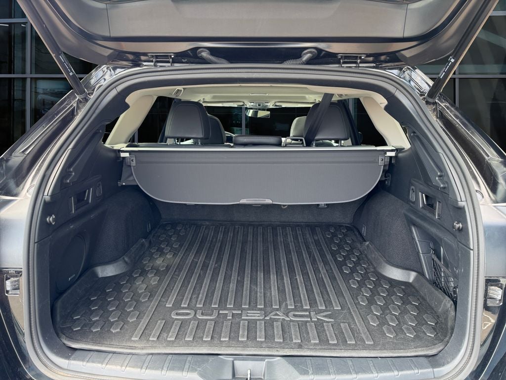 2023 Subaru Outback Touring **LIFETIME POWERTRAIN**