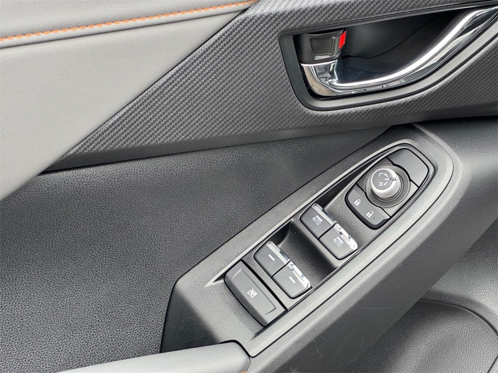 2025 Subaru Crosstrek Limited *LIFETIME POWERTRAIN*