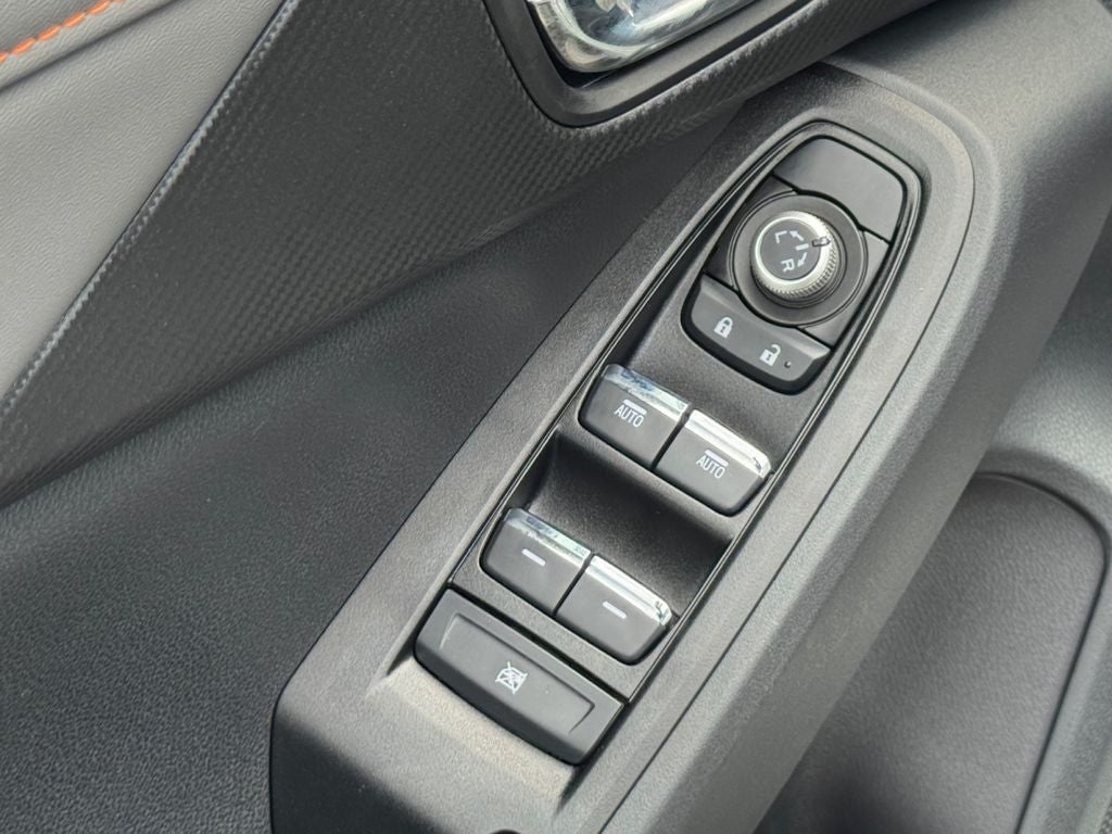 2025 Subaru Crosstrek Limited **LIFETIME POWERTRAIN**