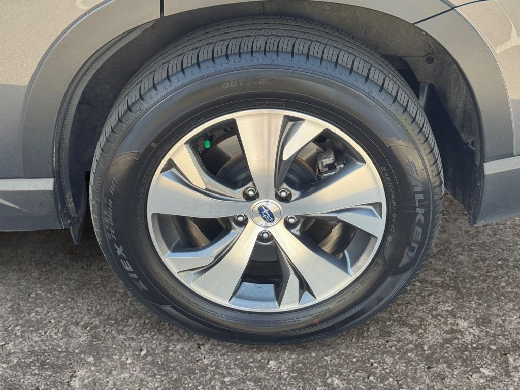 2025 Subaru Ascent Premium *LIFETIME POWERTRAIN*