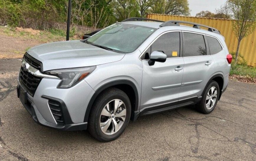 2023 Subaru Ascent Premium *LIFETIME POWERTRAIN*