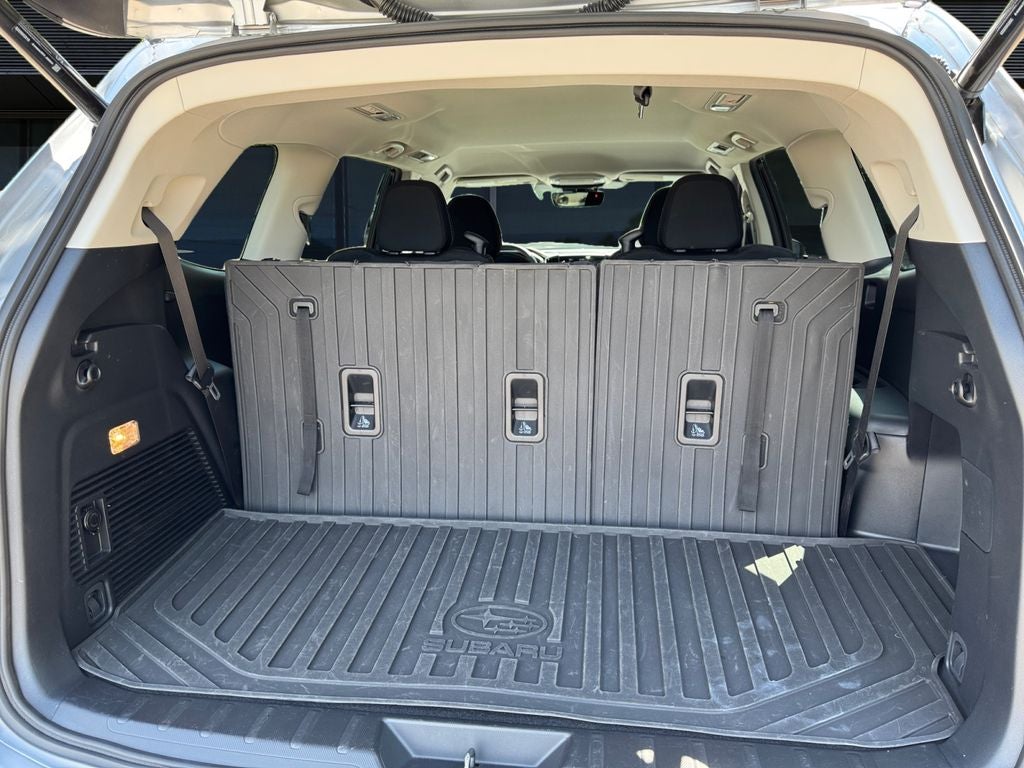 2023 Subaru Ascent Premium *LIFETIME POWERTRAIN*