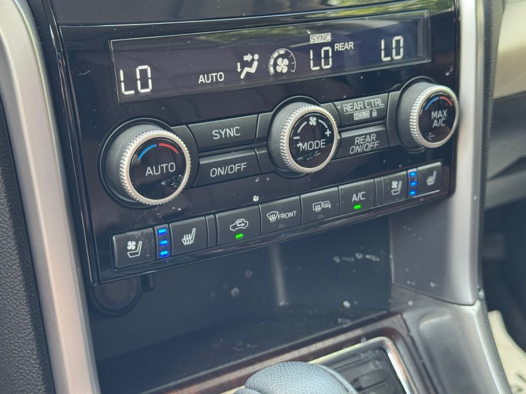 2022 Subaru Ascent Touring **LIFETIME POWERTRAIN**