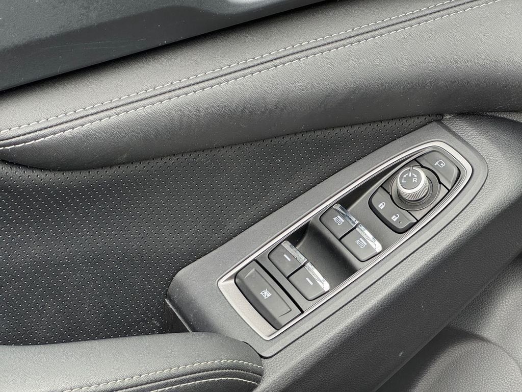 2023 Subaru Ascent Limited *LIFETIME POWERTRAIN*