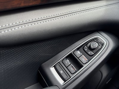 2024 Subaru Ascent Touring *LIFETIME POWERTRAIN*