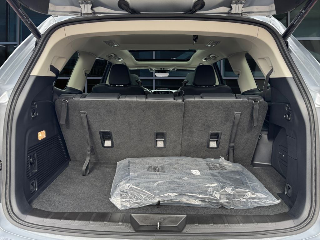 2024 Subaru Ascent Touring *LIFETIME POWERTRAIN*