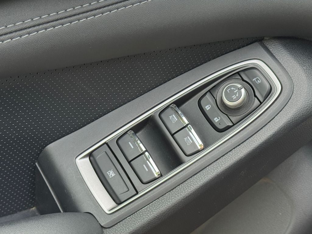 2023 Subaru Ascent Touring *LIFETIME POWERTRAIN*