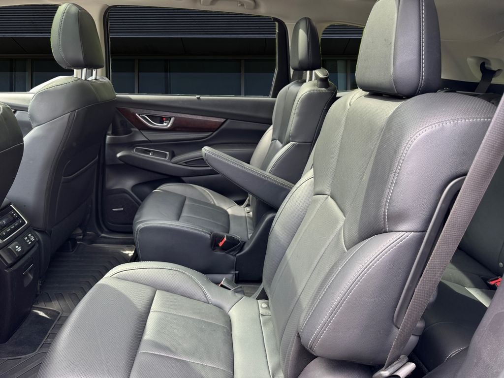 2023 Subaru Ascent Touring *LIFETIME POWERTRAIN*