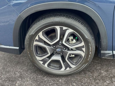 2023 Subaru Ascent Touring *LIFETIME POWERTRAIN*