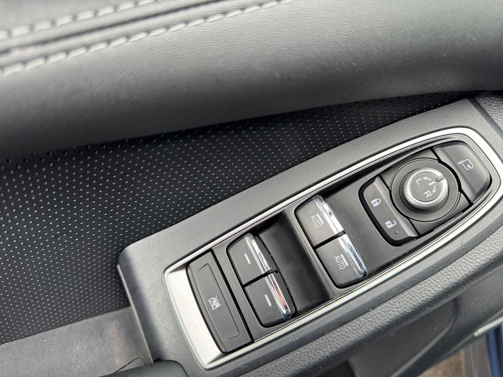 2023 Subaru Ascent Touring *LIFETIME POWERTRAIN*